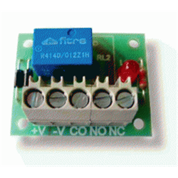 Circuito con relè di scambio 3A-24V.