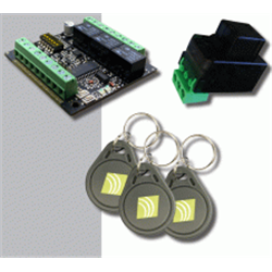 Scheda interfaccia Universale a 3 relè per lettori tag.