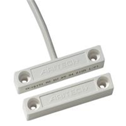 Contatto magnetico a giorno con cavo. GAP 15 mm. Resistenze da 4,7 Kohm integrate. IP 68. EN50131 Grado 2.