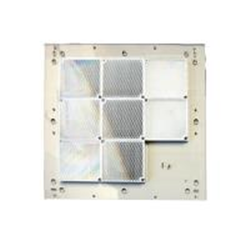 Kit prisma per barriera di fumo FireBeam, composto da otto prismi riflettenti e supporto preforato. Estende la portata del rivelatore lineare di fumo sino a 160m. Campo di funzionamento 140-160m.